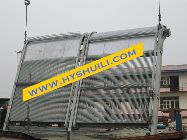 回轉(zhuǎn)式細(xì)格柵清污機(jī)